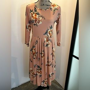 Reb & J peach floral dress large